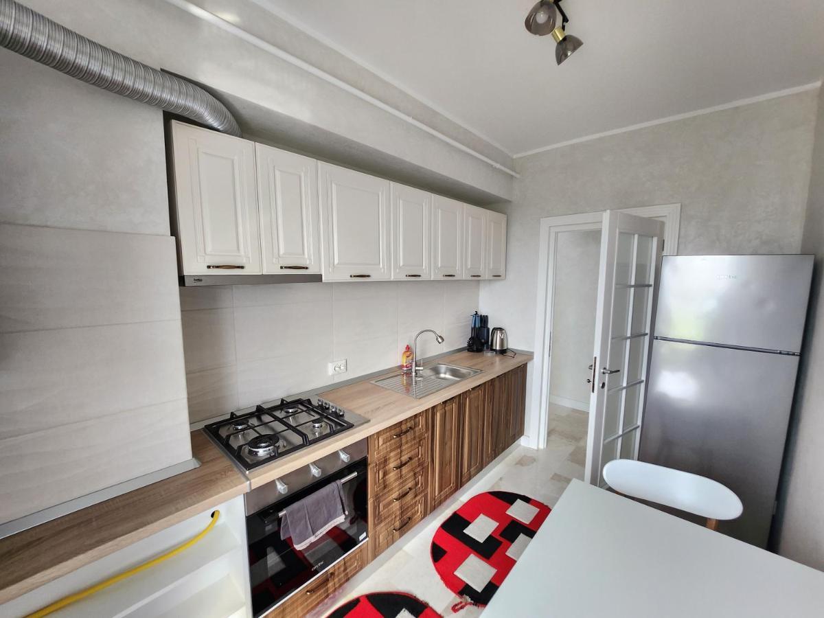 Sunrise New Copou Apartments Ясси Екстер'єр фото